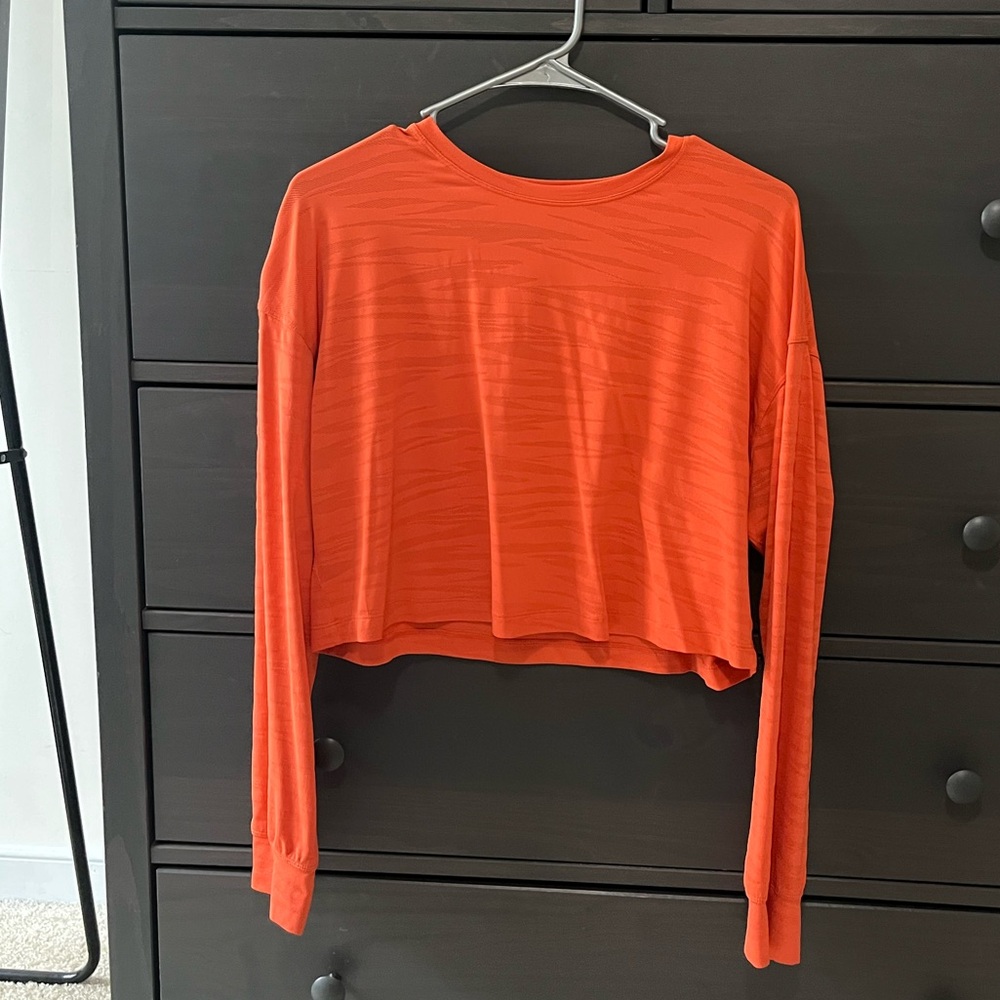 Lululemon Cropped Long Sleeve